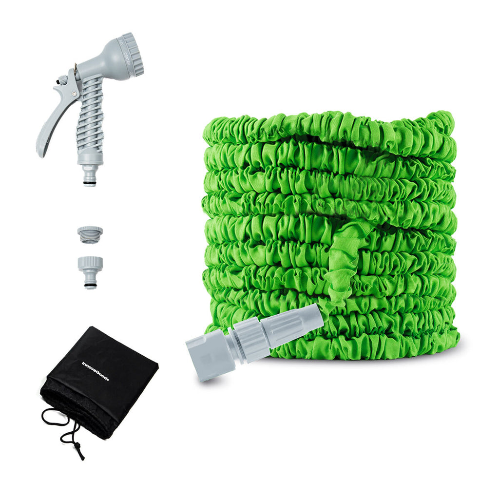 A complete set including a green coiled expandable hose, grey spray nozzle, connector components, and a black storage bag branded with InnovaGoods.